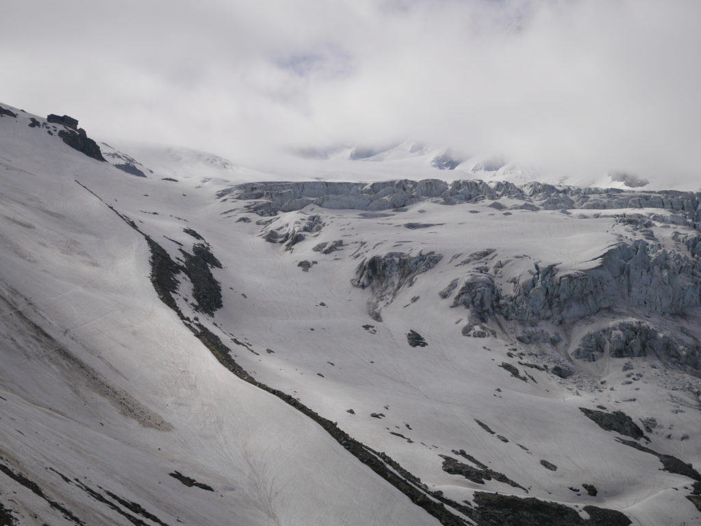 Vue et paysage sur glacier
depuis refuge Albert 1er