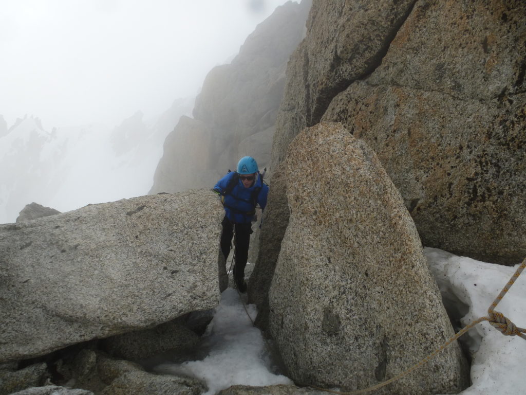 Passage col supérieur du tour
vers sommet Aiguille du tour
Initiation alpinisme
Rocher