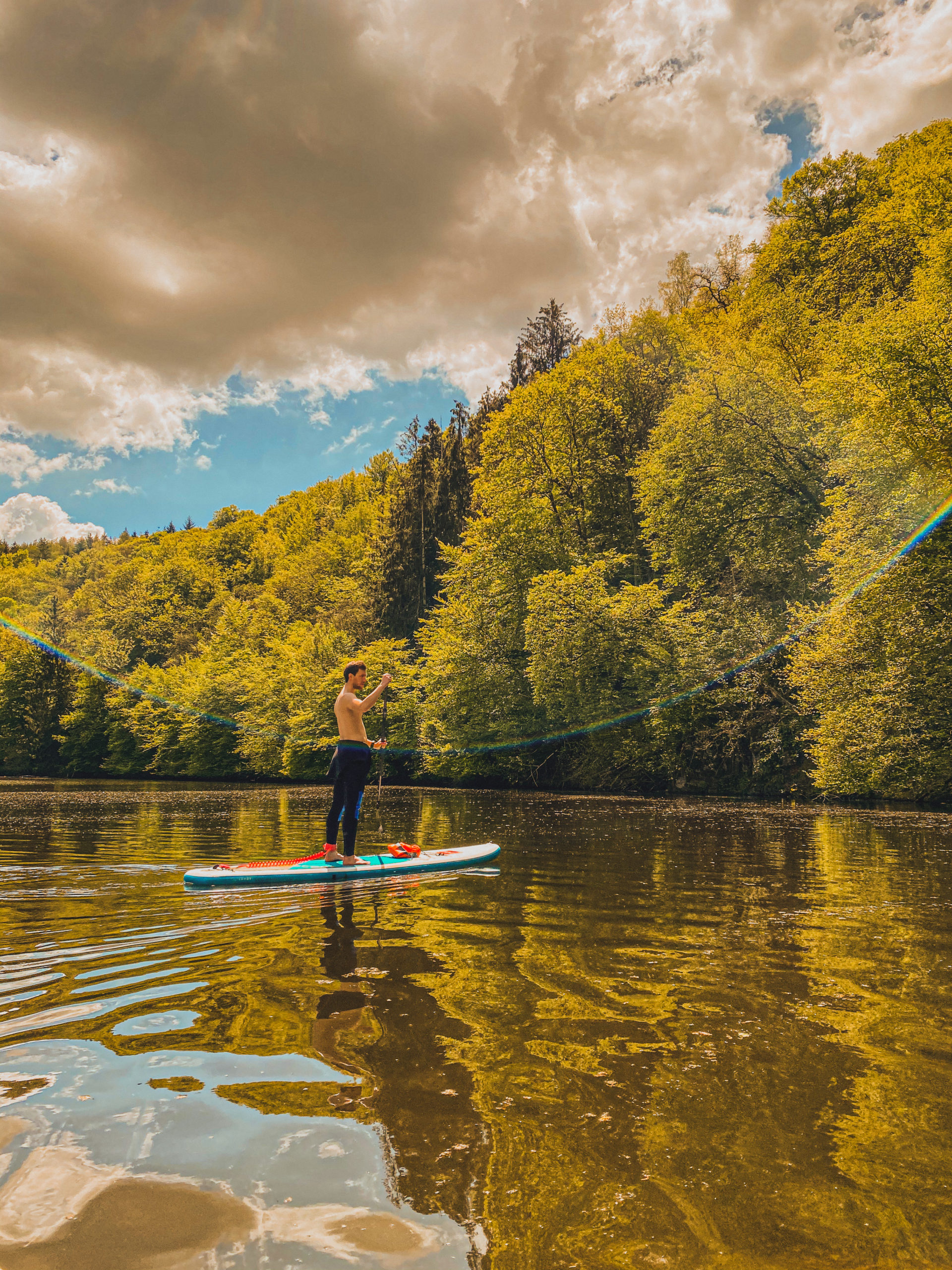 Packraft, paddle and walk on the lake of Nisramont: the most beautiful lake of the Belgian Ardennes