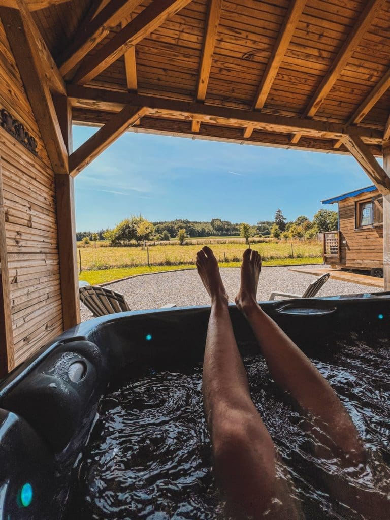 logement insolite jacuzzi Vielsalm belgique