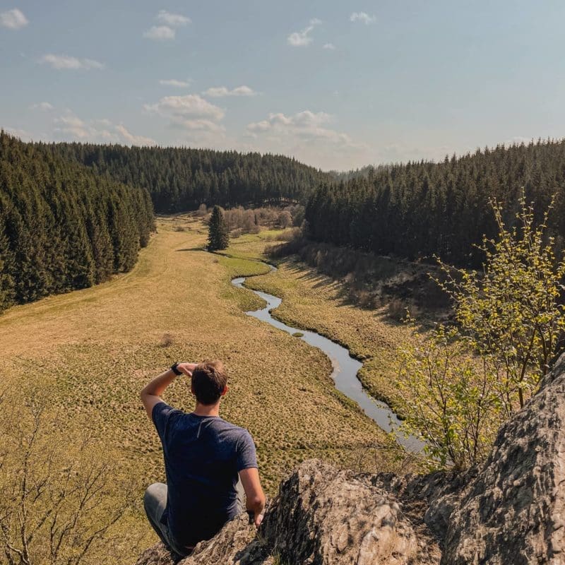 rocher de bieley au printemps