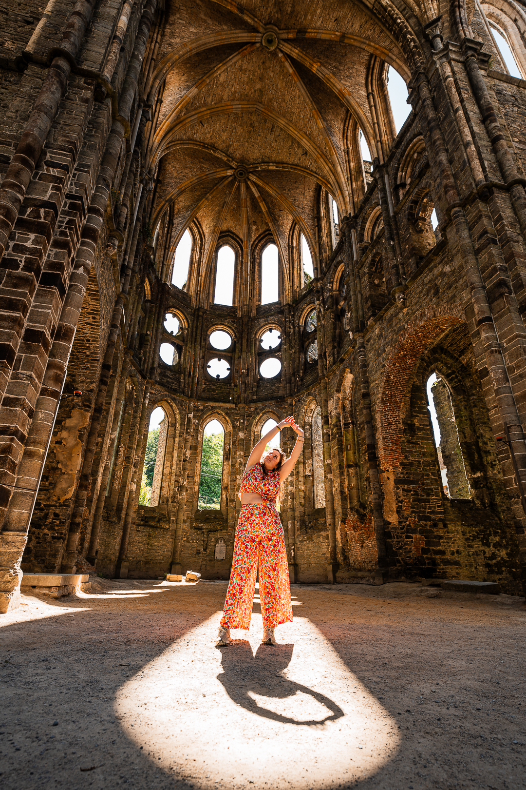 Week-end en famille dans le Brabant wallon : Abbaye de Villers-la-Ville, hôtel bien-être, expo Folon et balade à vélo depuis le château de la Hulpe