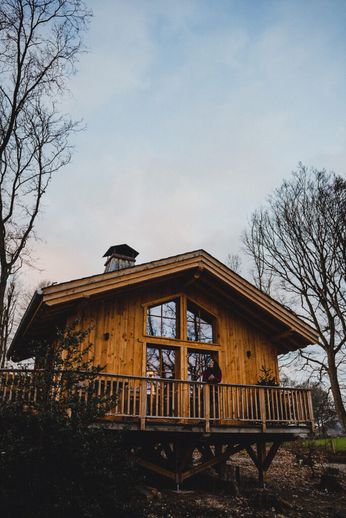 hébergement insolite belgique cabane dans les arbres